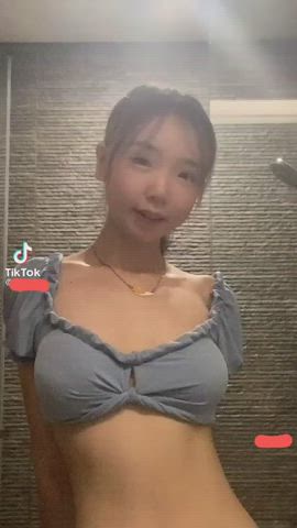 asian teen tiktok clip