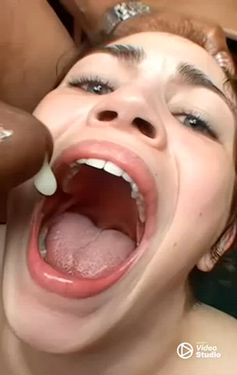 cum swallow gokkun swallowing clip