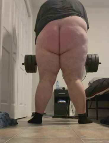Working out to make my ass fatter what do you think of my form😝