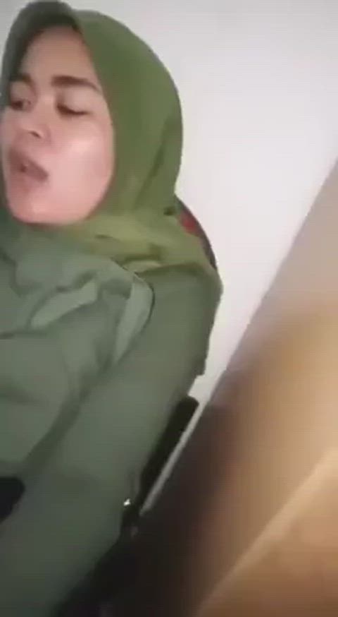 amateur cumshot hijab malaysian missionary muslim clip