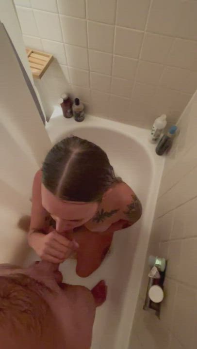 Blowjob Fingering Masturbating Shower clip