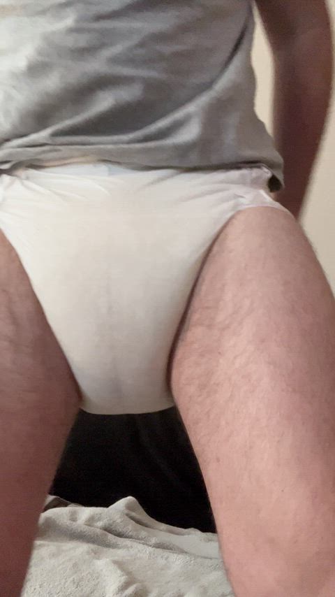 diaper piss pissing watersports diaper-lovers male-pissing peeing piss-pov clip