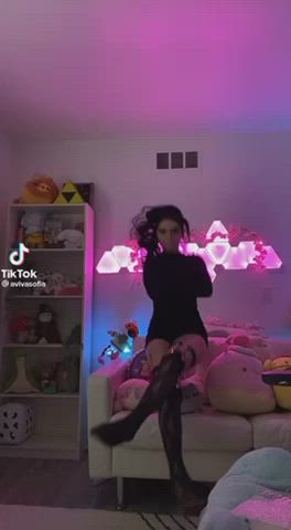 Feet Girls TikTok clip