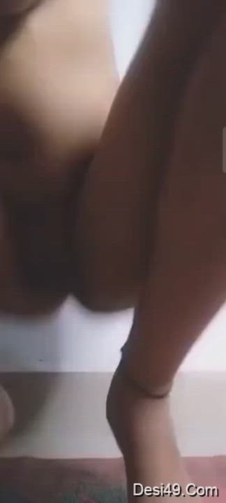 Amazing figure desi ?girl show ?nudity full video