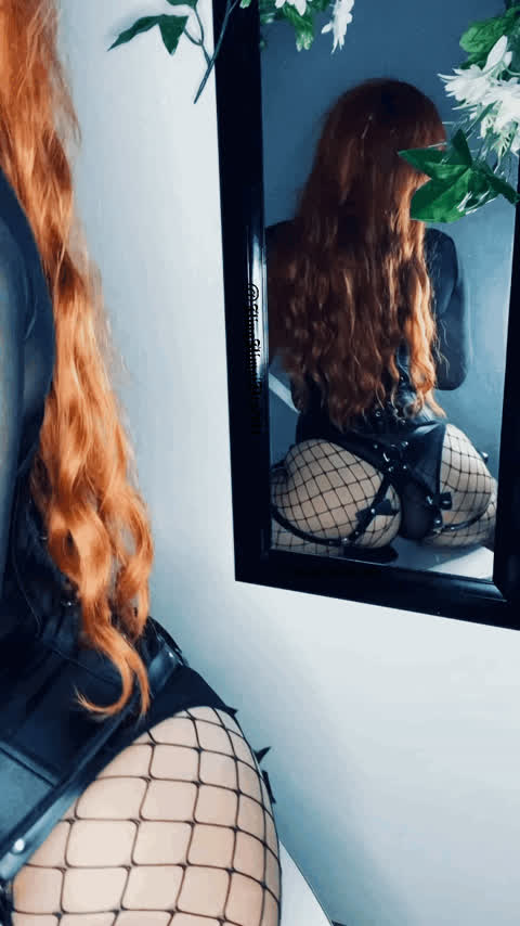 ass shaking bouncing fantasy toys goth lingerie nsfw onlyfans petite redhead riding