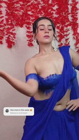 Horny girl made a sexy reel of dancing in saree.