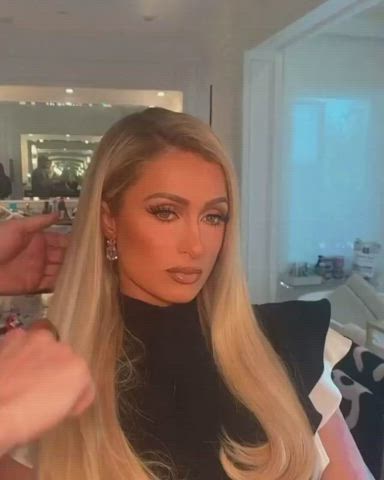 Paris Hilton needs a blowbang