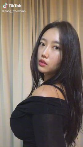 Asian Big Tits TikTok clip