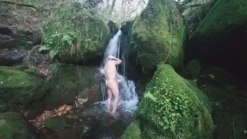 erection exhibitionist male masturbation masturbating nudist oiled outdoor underwater