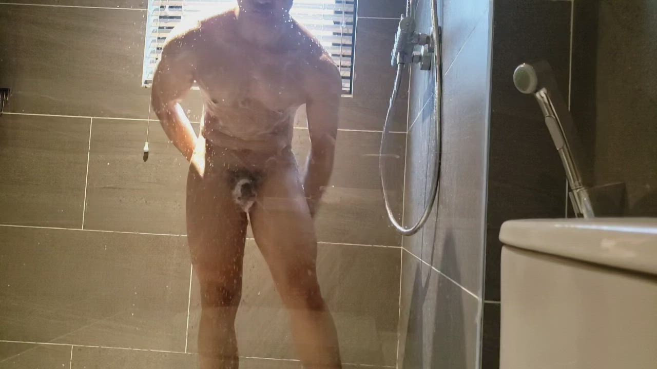 [21][ass pic] Wanna scrub me clean?