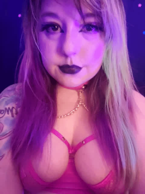 Black light fun with neon hair. Come play!