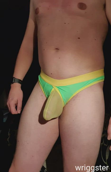 Love playing with my bulge in this thong
