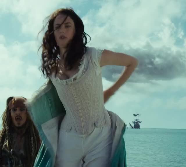 Kaya Scodelario - Pirates of the Caribbean: Dead Men Tell No Tales