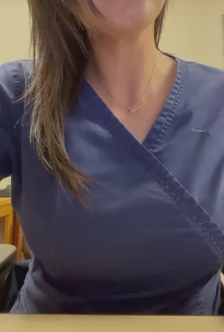 milf nurse work amateur-girls at-work clip