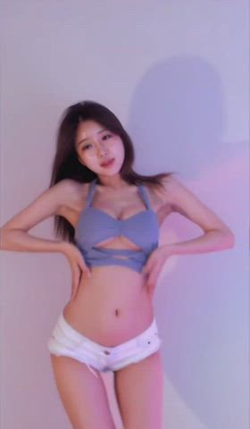 asian ass babe cute korean solo striptease tease tits underboob clip