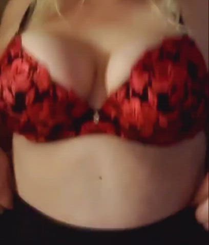 big tits shaking tits boobs clip