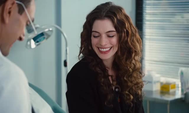 Anne Hathaway - Love & Other Drugs (2010)
