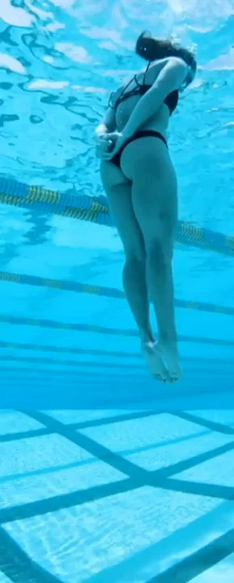 ass fit swimming pool clip