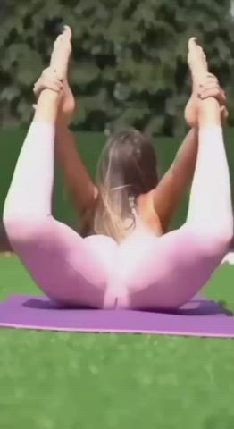 blonde camel toe erotic flexible outdoor see through clothing stretching yoga yoga