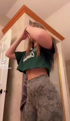 ass brunette dancing clip