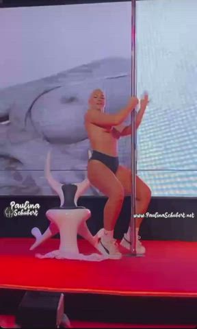 big ass dancing pole dance public strip striptease teen twerking venus clip