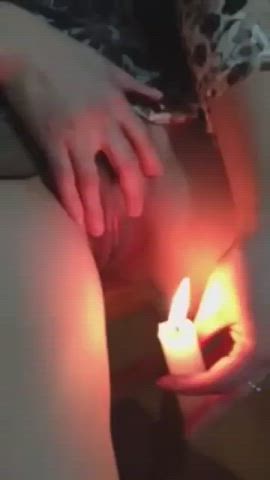 How to turn off a candle ?
