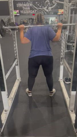 Mommy hitting some squats 🍑