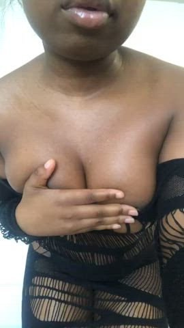Happy Titty Tuesday from my South African tits 🥰