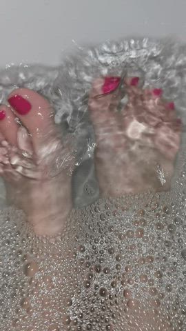bathtub feet feet fetish underwater clip