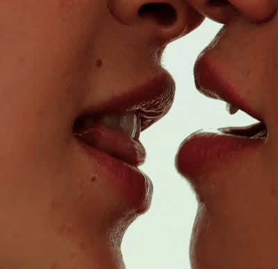 kissing lesbian tongue fetish clip
