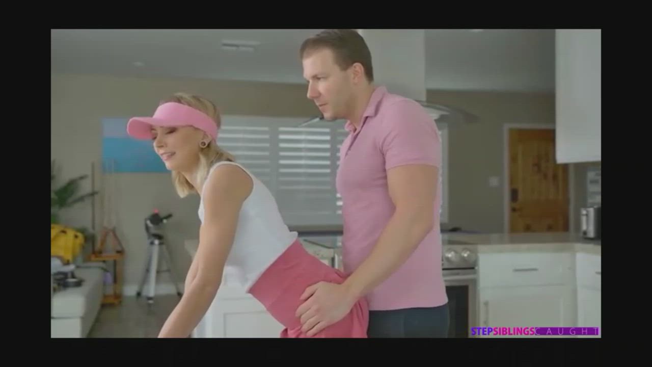 Chloe Temple - Step Bro Gets A Hole In One