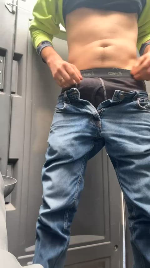 Really need someone to take care of this construction worker dad cock!