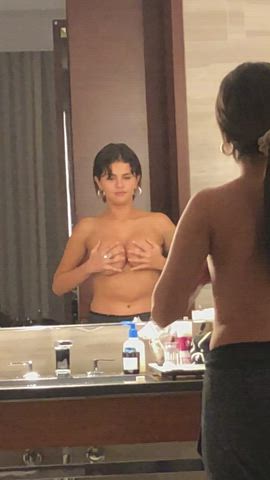 Bathroom Boobs Celebrity Latina Mirror Selena Gomez Tanned Teen Tits clip