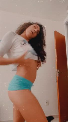 Booty Brazilian Shaking Teen Twerking clip
