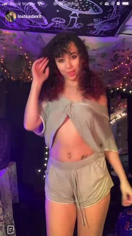 accidental nipslip tiktok clip