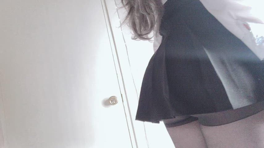 Cute Pantyhose Upskirt clip