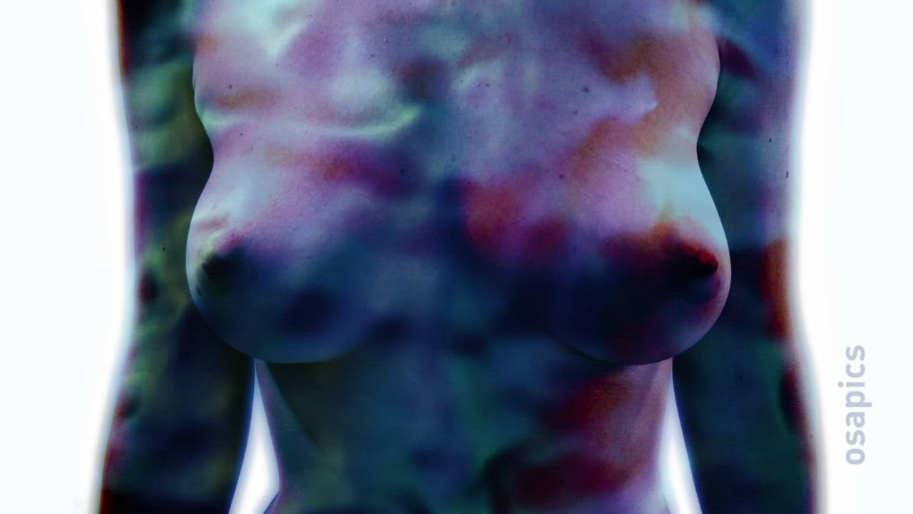 Amateur Natural Tits Nude clip