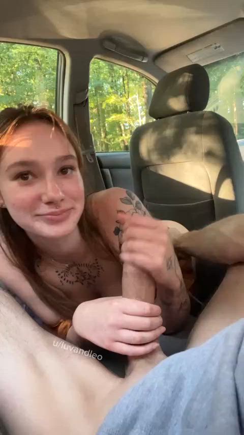 amateur big dick car car sex handjob clip