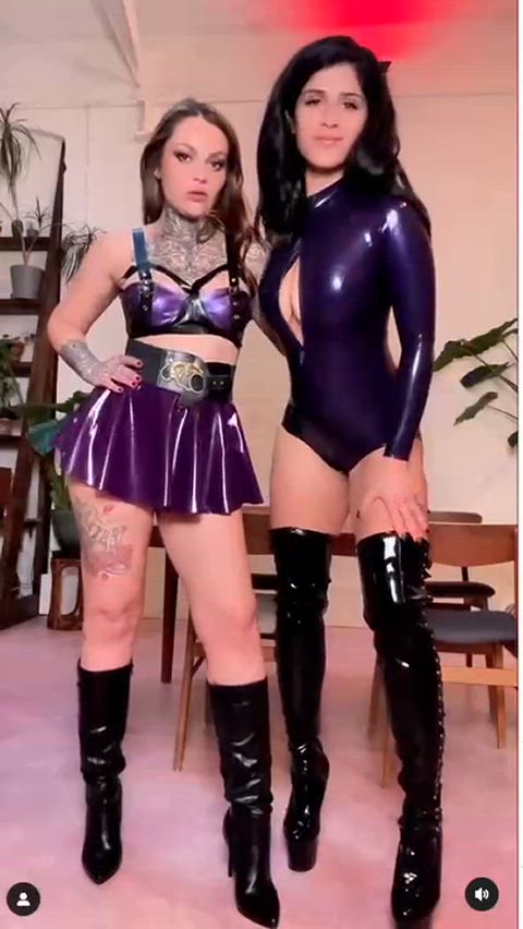 dominatrix latex onlyfans femme-fatales clip