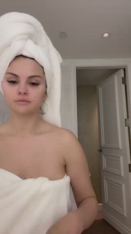 boobs celebrity latina nude selena gomez star clip