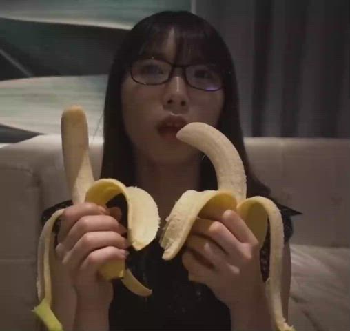 asmr asian erotic gagging japanese licking sexy solo sucking clip