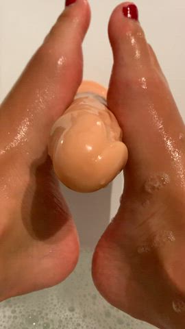 anne lia bath bathtub dildo foot foot fetish foot worship footjob clip