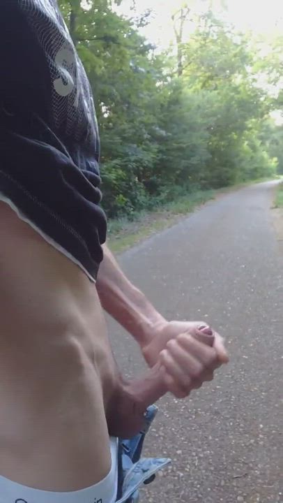 Jerking on the path