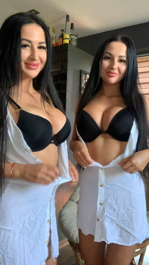 Just 2 Identical Twin Sisters Helping Each Other Out | 👯‍♂️🔥😈💦