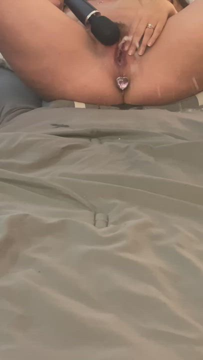 Please enjoy me squirting. 💦💦My free page with this full free video is in the
