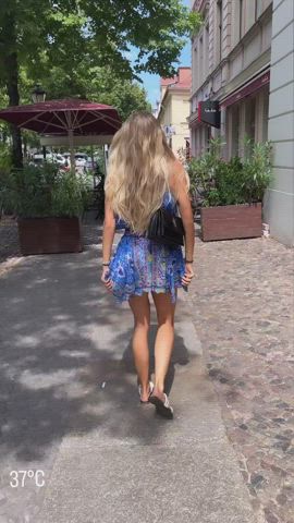 blonde legs outdoor clip