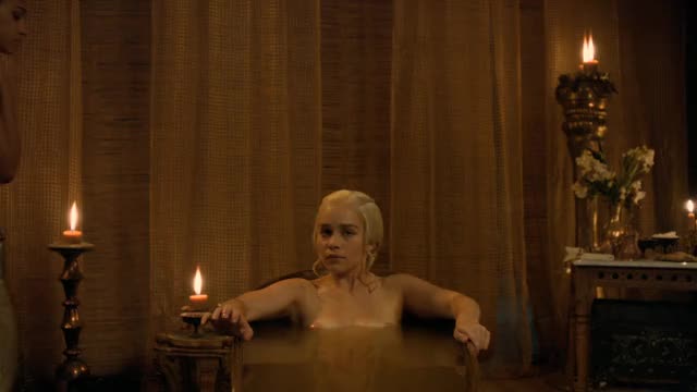 Emilia Clarke Nude Scene Game of Thrones S03 #2