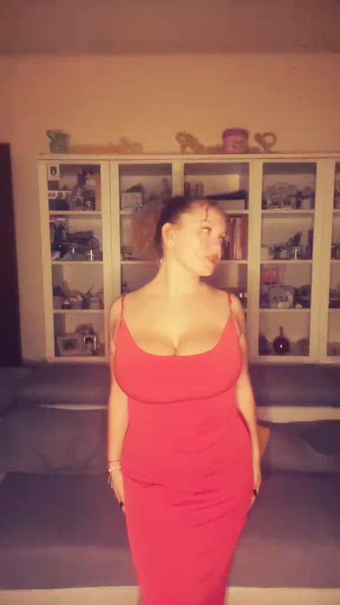 @rossellaconciauroo (TikTok link included)