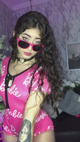 bdsm chaturbate cute glasses kiss pink sensual clip