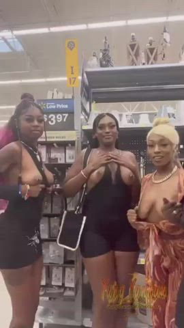 big tits caught ebony public clip